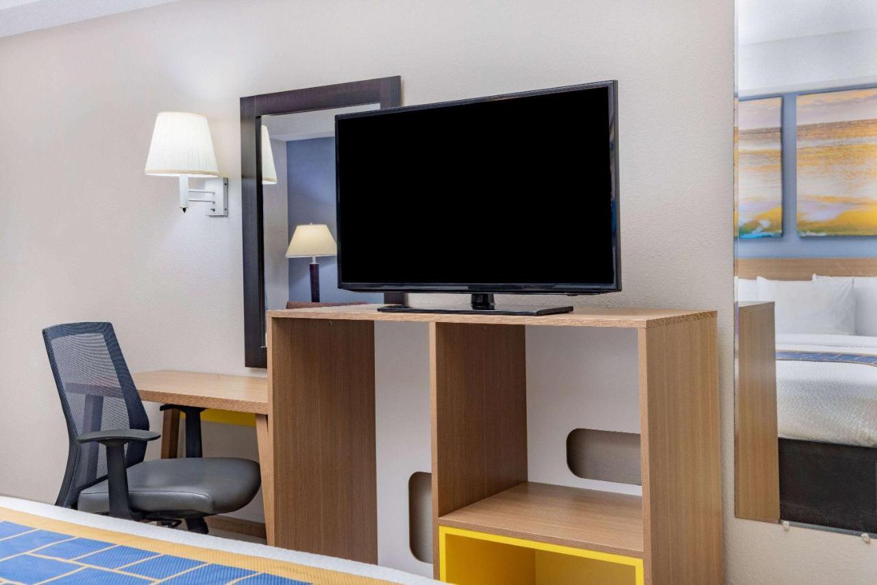 Days Inn & Suites By Wyndham Savannah Midtown Kültér fotó