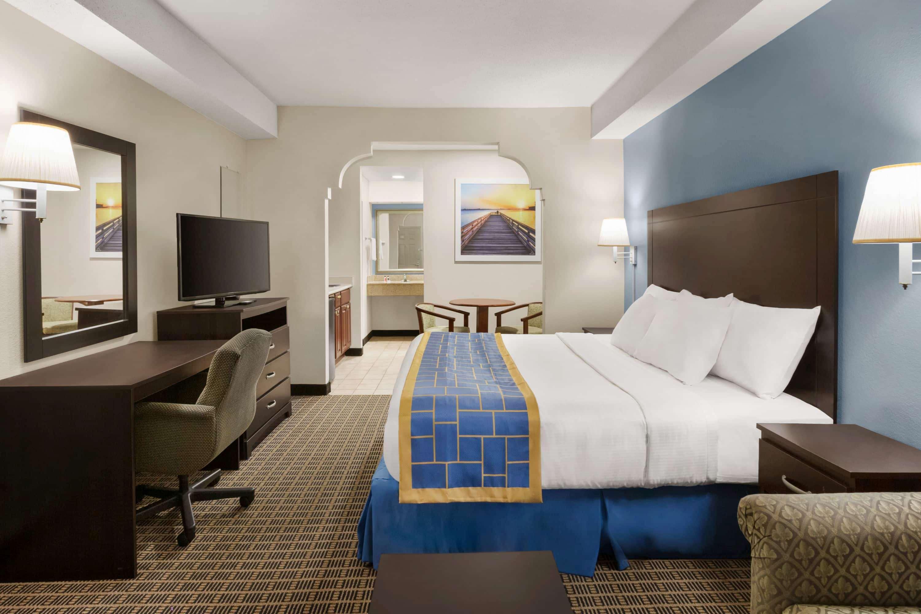 Days Inn & Suites By Wyndham Savannah Midtown Kültér fotó